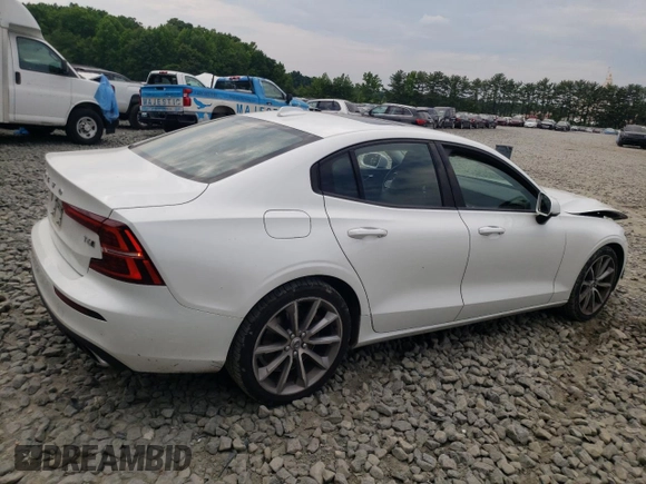 2021 Volvo S60 Momentum with VIN 7JRA22TK2MG081914, listed as a Copart auction lot 58604164 with 123,945 mi miles and Salvage Title. Bid and sale history available at carsss.com. Image 3.