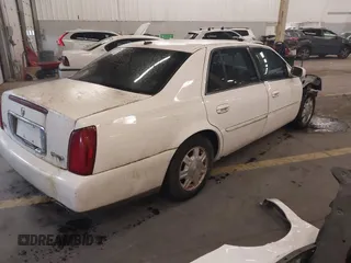 2005 Cadillac DeVille z VIN 1G6KD54YX5U247443, wystawiony jako IAAI lot #41468918 z przebiegiem 114 231 mil mil oraz . Historia ofert i sprzedaży dostępna na DreamBid. Obrazek 4.