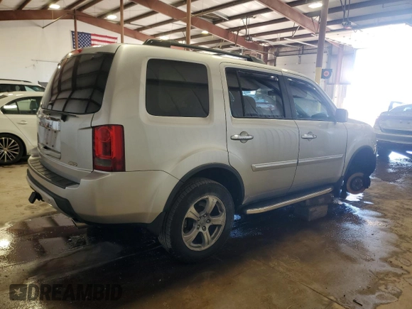 2011 Honda Pilot EX-L with VIN 5FNYF4H51BB017919, listed as a Copart auction lot 49580305 with 218,641 mi miles and Salvage Title. Bid and sale history available at carsss.com. Image 3.
