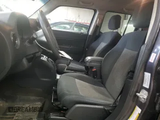 2016 Jeep Patriot Sport with VIN 1C4NJRBB5GD685850, listed as a Copart auction lot 49513455 with 127,300 mi miles and Salvage Title. Bid and sale history available at carsss.com. Image 7.