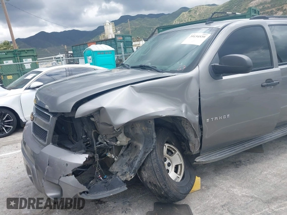 2007 Chevrolet Tahoe LT z VIN 1GNFC13J07J122414, wystawiony jako IAAI lot #39134539 z przebiegiem Nie podano mil oraz . Historia ofert i sprzedaży dostępna na DreamBid. Obrazek 6.