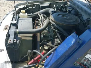 1996 Dodge Dakota z VIN 1B7GL23X4TS515571, wystawiony jako IAAI lot #42748398 z przebiegiem 156 904 mil mil oraz . Historia ofert i sprzedaży dostępna na DreamBid. Obrazek 12.