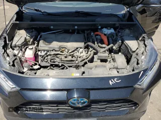2021 Toyota RAV4 Hybrid LE with VIN 2T3B6RFVXMW028517, listed as a Copart auction lot 61558755 with 136,330 mi miles and Salvage title. Bid and sale history available at DreamBid. Image 11.