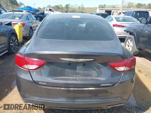 2015 Chrysler 200 S with VIN 1C3CCCDG5FN644378, listed as a IAAI auction lot 41918218 with 138,252 mi miles and . Bid and sale history available at carsss.com. Image 16.