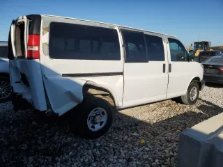 2009 Chevrolet Express Passenger with VIN 1GAHG35K091166089, listed as a Copart auction lot 76703124 with 184,354 mi miles and Clean title. Bid and sale history available at DreamBid. Image 3.