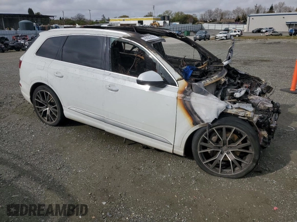 2017 Audi Q7 Premium Plus with VIN WA1LAAF75HD053439, listed as a Copart auction lot 49622825 with Not Provided miles and Non Repairable. Bid and sale history available at DreamBid. Image 4.