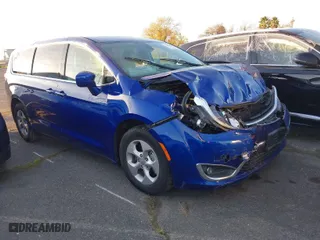 2018 Chrysler Pacifica Hybrid Touring Plus with VIN 2C4RC1H79JR262354, listed as a IAAI auction lot 41308659 with NaN miles. Bid and sale history available at carsss.com. Image 1.