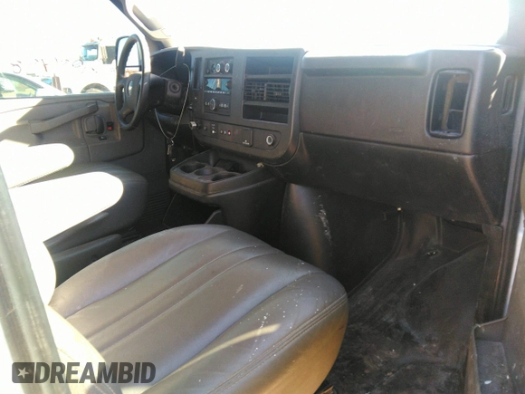 2020 Chevrolet Express Cargo Van with VIN 1GCWGBFP6L1146097, listed as a IAAI auction lot 41711459 with 68,793 mi miles. Bid and sale history available at carsss.com. Image 5.