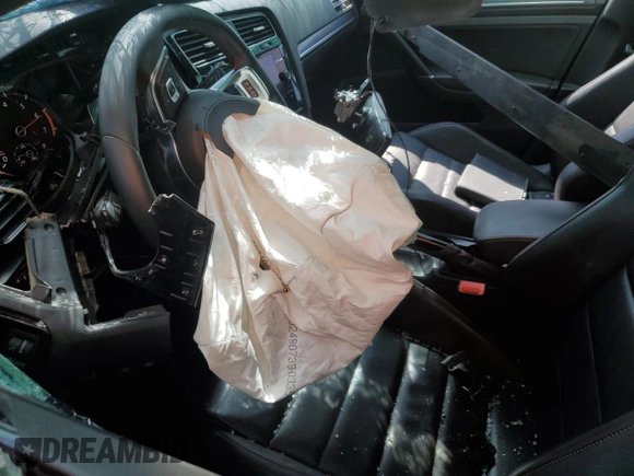 2019 Volkswagen GTI S z VIN 3VW6T7AU1KM014286, wystawiony jako Copart lot #54203435 z przebiegiem Nie podano mil oraz Szkoda całkowita • Salvage title. Historia ofert i sprzedaży dostępna na DreamBid. Obrazek 7.