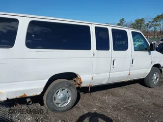 2007 Ford Econoline Passenger XL with VIN 1FBSS31L87DB05888, listed as a IAAI auction lot 41851174 with Not provided miles and . Bid and sale history available at DreamBid. Image 4.