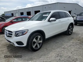 2017 Mercedes-Benz GLC 300 z VIN WDC0G4JB7HF267674, wystawiony jako Copart lot #58467495 z przebiegiem 186 091 mil mil oraz Tytuł czysty. Historia ofert i sprzedaży dostępna na DreamBid. Obrazek 1.