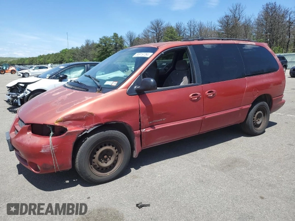 2000 Dodge Caravan SE with VIN 1B4GP44R7YB779226, listed as a Copart auction lot 56919784 with 202,679 mi miles and Salvage Title. Bid and sale history available at DreamBid. Image 1.