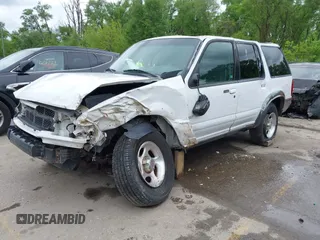 2001 Ford Explorer XLT с VIN 1FMZU73E11ZA03915, выставлен на аукционе IAAI как лот 42104076 с пробегом 117 034 миль миль и . История ставок и продаж доступна на DreamBid. Изображение 18.