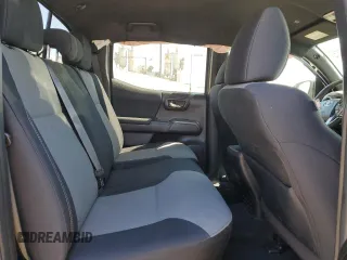 2022 Toyota Tacoma SR z VIN 3TMCZ5AN5NM506941, wystawiony jako Copart lot #52349755 z przebiegiem 46 013 mil mil oraz Szkoda całkowita • Salvage title. Historia ofert i sprzedaży dostępna na DreamBid. Obrazek 10.