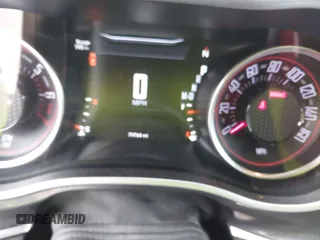 2018 Dodge Challenger SXT z VIN 2C3CDZAG1JH143140, wystawiony jako IAAI lot #42289674 z przebiegiem 79 764 mil mil oraz . Historia ofert i sprzedaży dostępna na DreamBid. Obrazek 7.