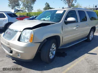 2013 GMC Yukon XL Denali with VIN 1GKS2MEF2DR244780, listed as a IAAI auction lot 41994097 with 65,477 mi miles. Bid and sale history available at carsss.com. Image 18.