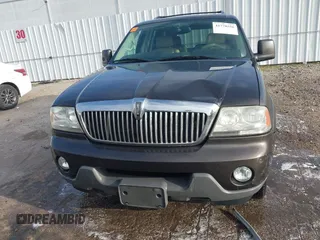 2005 Lincoln Aviator z VIN 5LMEU68H45ZJ07216, wystawiony jako IAAI lot #41778556 z przebiegiem 175 367 mil mil oraz . Historia ofert i sprzedaży dostępna na DreamBid. Obrazek 12.