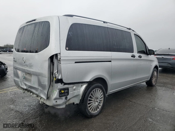2018 Mercedes-Benz Metris Passenger Van with VIN WD4PG2EE0J3391313, listed as a Copart auction lot 84484844 with 113,963 mi miles and Salvage Title. Bid and sale history available at carsss.com. Image 3.