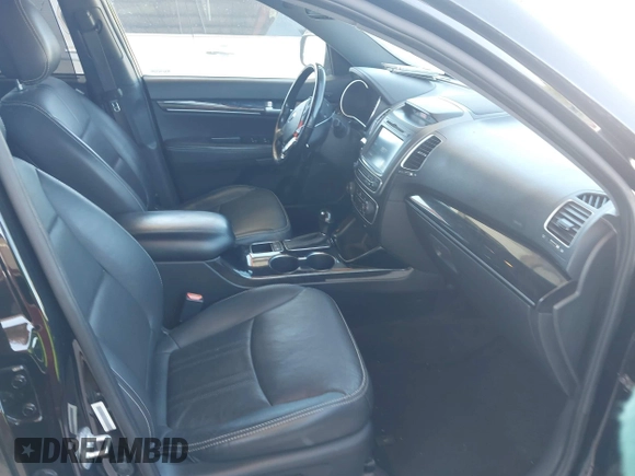 2015 Kia Sorento SX Limited with VIN 5XYKW4A74FG638961, listed as a IAAI auction lot 41763253 with 111,826 mi miles. Bid and sale history available at carsss.com. Image 5.