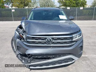 2022 Volkswagen Atlas SE with VIN 1V2DP2CA9NC542764, listed as a IAAI auction lot 42169444 with 33,506 mi miles and . Bid and sale history available at DreamBid. Image 12.