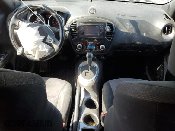2013 Nissan Juke SV z VIN JN8AF5MR8DT212176, wystawiony jako Copart lot #53078745 z przebiegiem 72 799 mil mil oraz Szkoda całkowita • Salvage title. Historia ofert i sprzedaży dostępna na DreamBid. Obrazek 8.