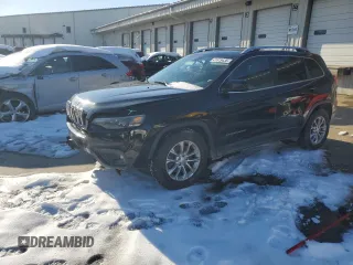 2019 Jeep Cherokee Latitude with VIN 1C4PJLCB2KD204577, listed as a Copart auction lot 41619435 with 143,501 mi miles and Salvage Title. Bid and sale history available at carsss.com. Image 1.