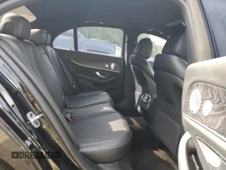 2019 Mercedes-Benz E 300 с VIN WDDZF4JB1KA621747, выставлен на аукционе Copart как лот 59217015 с пробегом 76 926 миль миль и Списание • Salvage title. История ставок и продаж доступна на DreamBid. Изображение 10.