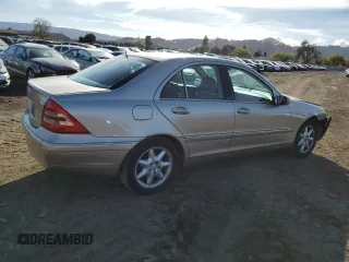 2001 Mercedes-Benz C 230/260/280/320 z VIN WDBRF61J91F024553, wystawiony jako Copart lot #80091594 z przebiegiem Nie podano mil oraz Szkoda całkowita • Salvage title. Historia ofert i sprzedaży dostępna na DreamBid. Obrazek 3.