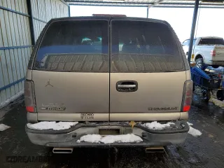 2002 Chevrolet Tahoe LT with VIN 1GNEK13Z62R178338, listed as a Copart auction lot 88915375 with 201,976 mi miles and Salvage Title. Bid and sale history available at carsss.com. Image 6.
