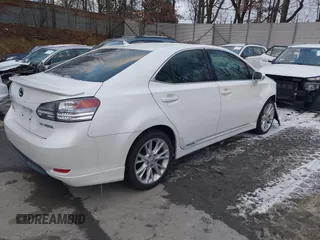 2010 Lexus HS 250h with VIN JTHBB1BA9A2027569, listed as a IAAI auction lot 41043275 with 182,199 mi miles and . Bid and sale history available at DreamBid. Image 4.