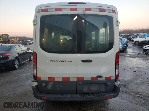 2015 Ford Transit XL z VIN 1FBZX2CM1FKB19531, wystawiony jako Copart lot #88655585 z przebiegiem 196 811 mil mil oraz Czysty tytuł • Clean title. Historia ofert i sprzedaży dostępna na DreamBid. Obrazek 6.