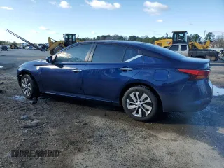 2022 Nissan Altima 2.5 S with VIN 1N4BL4BV7NN304782, listed as a Copart auction lot 47834275 with 71,014 mi miles and Salvage Title. Bid and sale history available at carsss.com. Image 2.