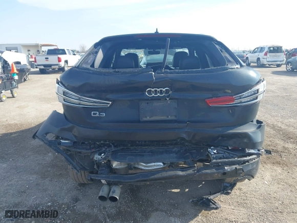 2018 Audi Q3 Premium with VIN WA1BCCFS0JR010450, listed as a IAAI auction lot 41583173 with 100,140 mi miles. Bid and sale history available at carsss.com. Image 17.