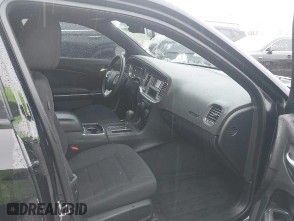 2014 Dodge Charger SE with VIN 2C3CDXBG6EH241332, listed as a IAAI auction lot 41962143 with 152,649 mi miles and . Bid and sale history available at carsss.com. Image 5.