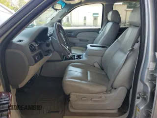 2013 Chevrolet Tahoe LT z VIN 1GNSCBE09DR311858, wystawiony jako Copart lot #55884565 z przebiegiem 280 063 mil mil oraz Szkoda całkowita • Salvage title. Historia ofert i sprzedaży dostępna na DreamBid. Obrazek 7.