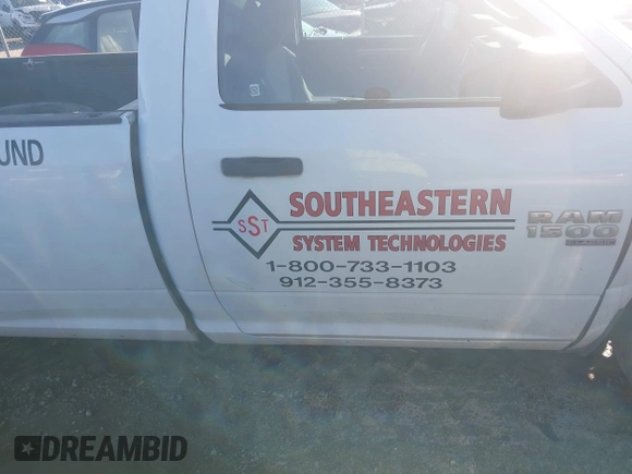 2019 Ram 1500 Classic Tradesman with VIN 3C6JR6DT7KG561514, listed as a IAAI auction lot 41556666 with 163,687 mi miles. Bid and sale history available at carsss.com. Image 13.