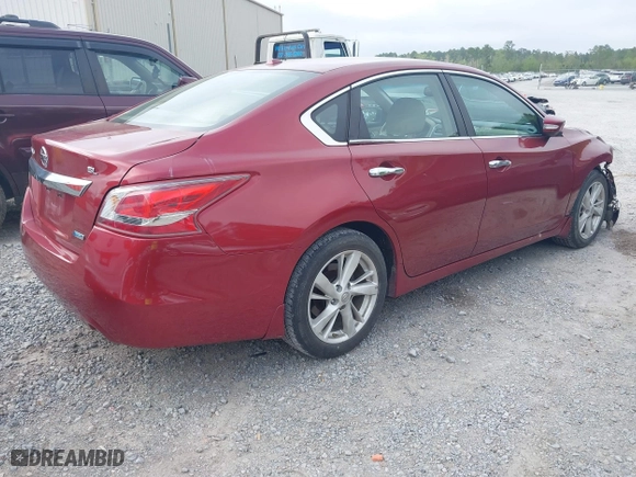 2013 Nissan Altima 2.5 SL with VIN 1N4AL3AP5DN408095, listed as a IAAI auction lot 41931490 with 173,261 mi miles. Bid and sale history available at carsss.com. Image 4.