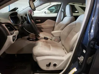 2021 Jeep Cherokee Latitude Lux with VIN 1C4PJLMX8MD177320, listed as a Copart auction lot 53457705 with 81,116 mi miles and Non repairable. Bid and sale history available at DreamBid. Image 7.