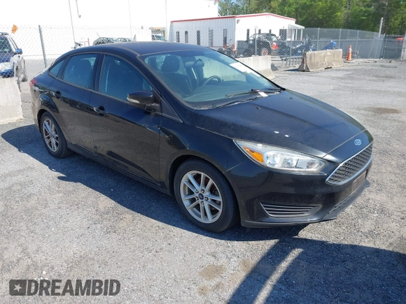 2015 Ford Focus SE with VIN 1FADP3F28FL204176, listed as a IAAI auction lot 42132656 with Not Provided miles. Bid and sale history available at carsss.com. Image 1.