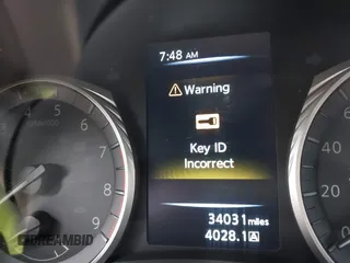 2023 Infiniti Q50 Sensory z VIN JN1EV7CP9PM511527, wystawiony jako IAAI lot #42490195 z przebiegiem 34 031 mil mil oraz . Historia ofert i sprzedaży dostępna na DreamBid. Obrazek 17.