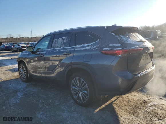 2022 Toyota Highlander Platinum with VIN 5TDFZRBH6NS177826, listed as a Copart auction lot 41782275 with 52,041 mi miles and Salvage Title. Bid and sale history available at carsss.com. Image 2.