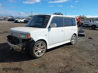 2004 Scion xB with VIN JTLKT324140131210, listed as a IAAI auction lot 40911236 with NaN miles. Bid and sale history available at carsss.com. Image 18.