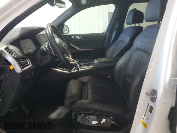2021 BMW X5 sDrive40i with VIN 5UXCR4C09M9F61659, listed as a Copart auction lot 58670335 with Not provided miles and Salvage title. Bid and sale history available at DreamBid. Image 7.
