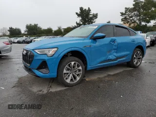 2021 Audi e-tron Sportback S line Premium Plus z VIN WA12AAGE6MB023901, wystawiony jako Copart lot #45153974 z przebiegiem 31 900 mil mil oraz . Historia ofert i sprzedaży dostępna na DreamBid. Obrazek 1.