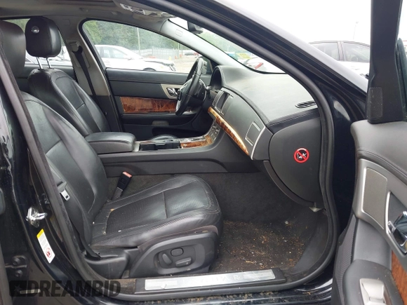 2011 Jaguar XF Premium with VIN SAJWA0GB4BLR84318, listed as a IAAI auction lot 42442011 with 146,340 mi miles and . Bid and sale history available at DreamBid. Image 5.