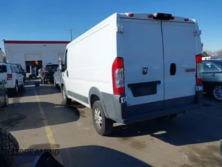 2014 Ram ProMaster Cargo z VIN 3C6TRVAG9EE120154, wystawiony jako IAAI lot #41443178 z przebiegiem 79 969 mil mil oraz . Historia ofert i sprzedaży dostępna na DreamBid. Obrazek 3.