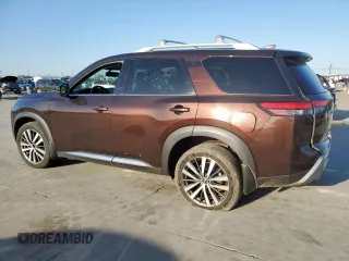 2022 Nissan Pathfinder Platinum z VIN 5N1DR3DK3NC264206, wystawiony jako Copart lot #48926535 z przebiegiem 251 456 mil mil oraz Czysty tytuł • Clean title. Historia ofert i sprzedaży dostępna na DreamBid. Obrazek 2.