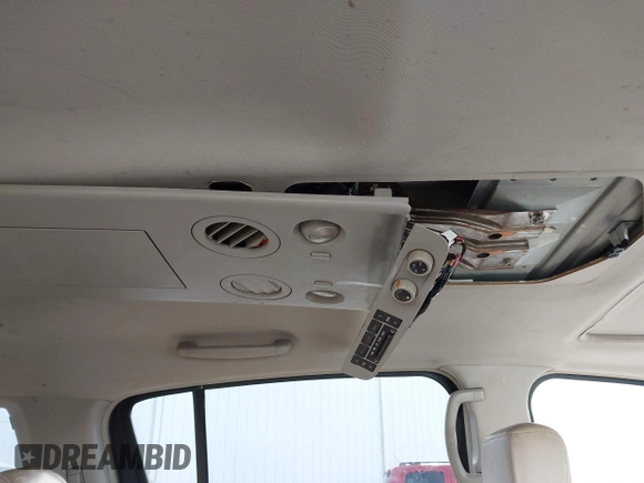 2004 Nissan Armada SE z VIN 5N1AA08A74N703355, wystawiony jako IAAI lot #41555201 z przebiegiem 190 430 mil mil oraz . Historia ofert i sprzedaży dostępna na DreamBid. Obrazek 13.