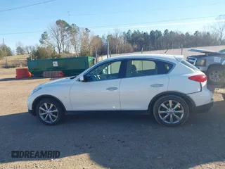 2015 Infiniti QX50 Journey with VIN JN1BJ0HP3FM730822, listed as a IAAI auction lot 41590976 with 70,941 mi miles. Bid and sale history available at carsss.com. Image 14.