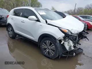 2014 Kia Sportage EX z VIN KNDPCCAC5E7575712, wystawiony jako IAAI lot #41924487 z przebiegiem 226 185 mil mil oraz . Historia ofert i sprzedaży dostępna na DreamBid. Obrazek 1.